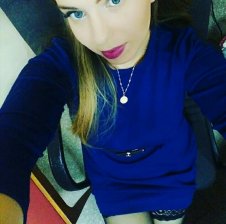 Модель prosto kisa  OhMiBod на рабочем месте