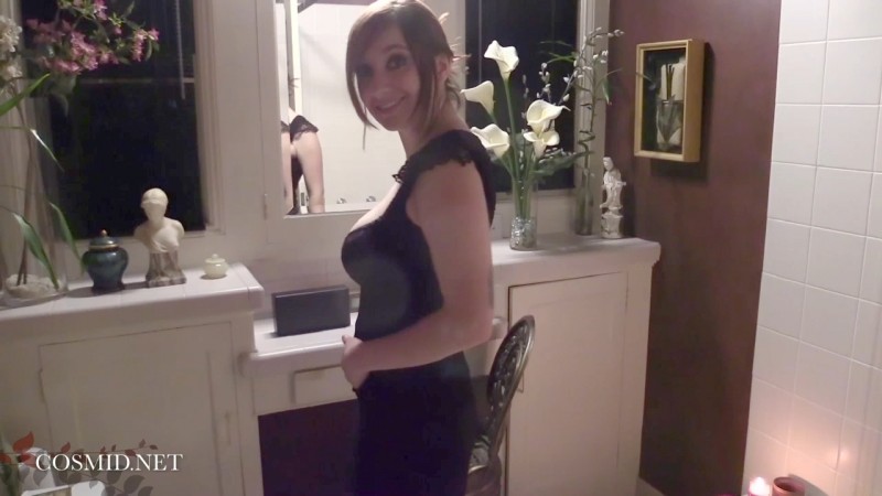 Chelsea Bell - CHELSEA IN THE TUB